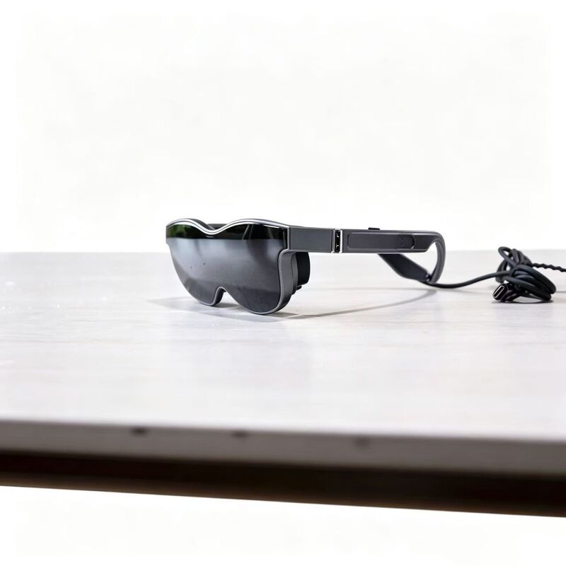 แว่นตาฉลาด VR ความละเอียด 1080P ที่น่าทึ่ง พร้อมกับ 70 ° FOV และจอปรับหัวเชื่อมต่อ USB-C