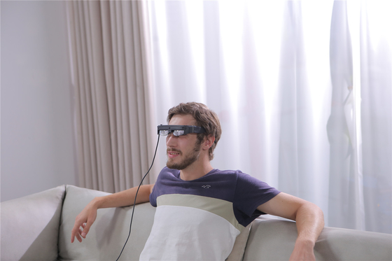 ENMESI V20 1080P 43 องศา 3 มิติ HMD ความเป็นจริงจริงด้วย WIFI และ Bluetooth